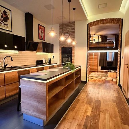 Ultra Modern Home บูดาเปสต์ ภายนอก รูปภาพ