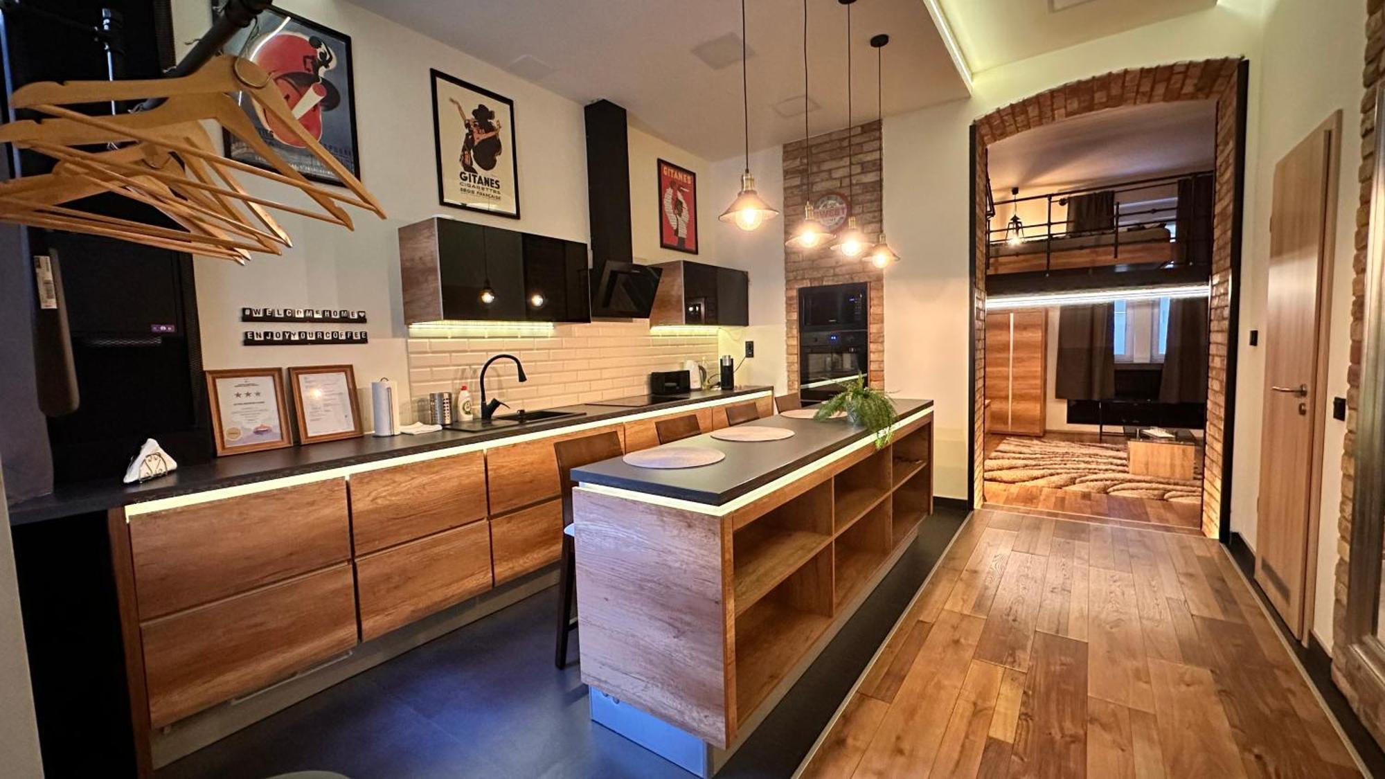 Ultra Modern Home บูดาเปสต์ ภายนอก รูปภาพ